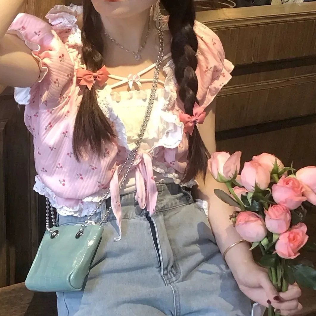手比眼睛更粉 封面